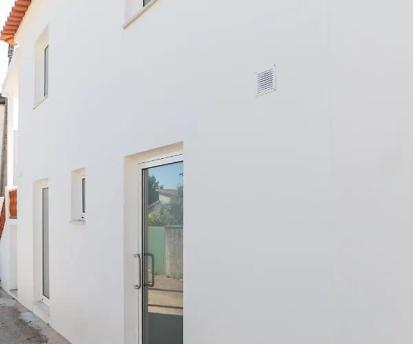 Feriehus Casa Dos Copos - Drinks House Miranda do Corvo